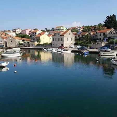 Apartments Drago - Apartments Vrboska