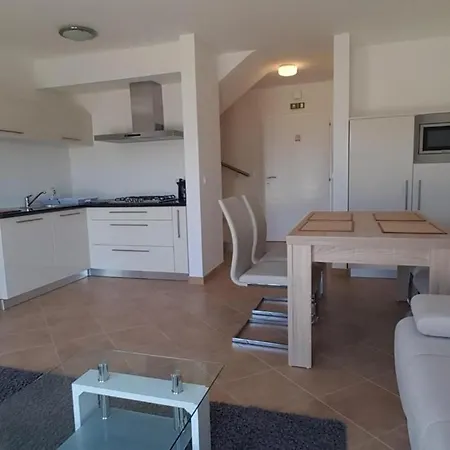 Apartments Drago - Apartments Vrboska